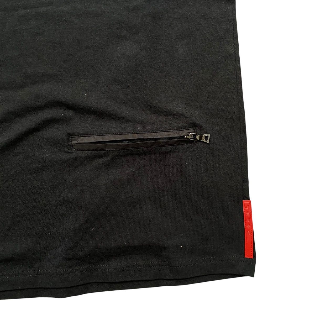 Prada Prada Black Pocket Tshirts Size S / US 4 / IT 40 - 4 Thumbnail