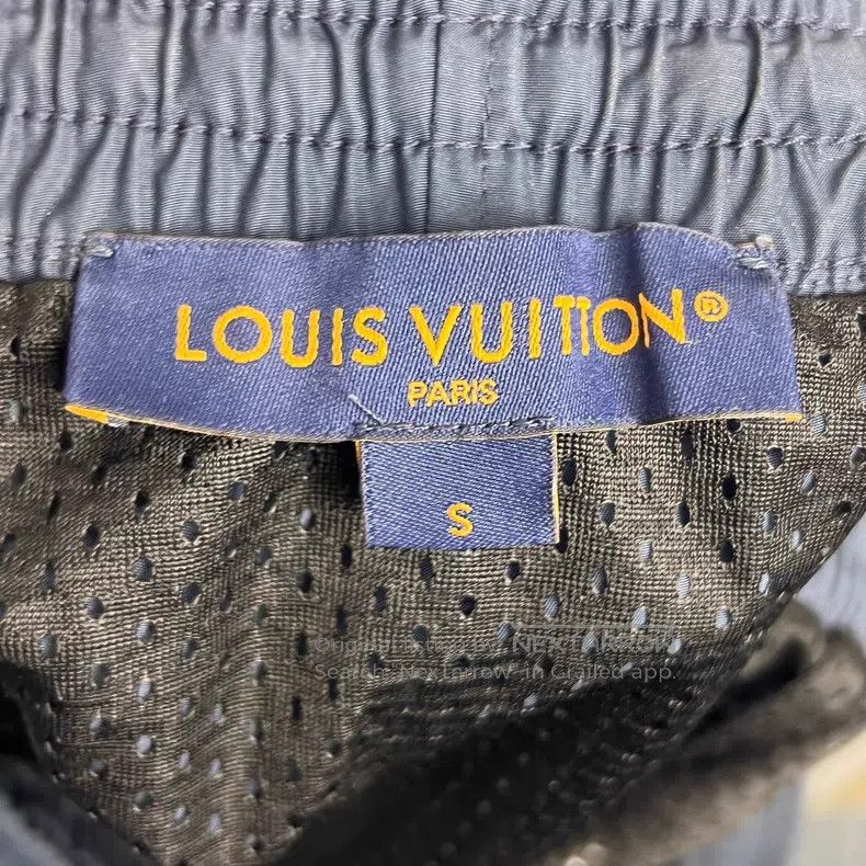 Louis Vuitton Louis Vuitton size s Solid color presbyopia dark grain full Size US 28 / EU 44 - 4 Thumbnail