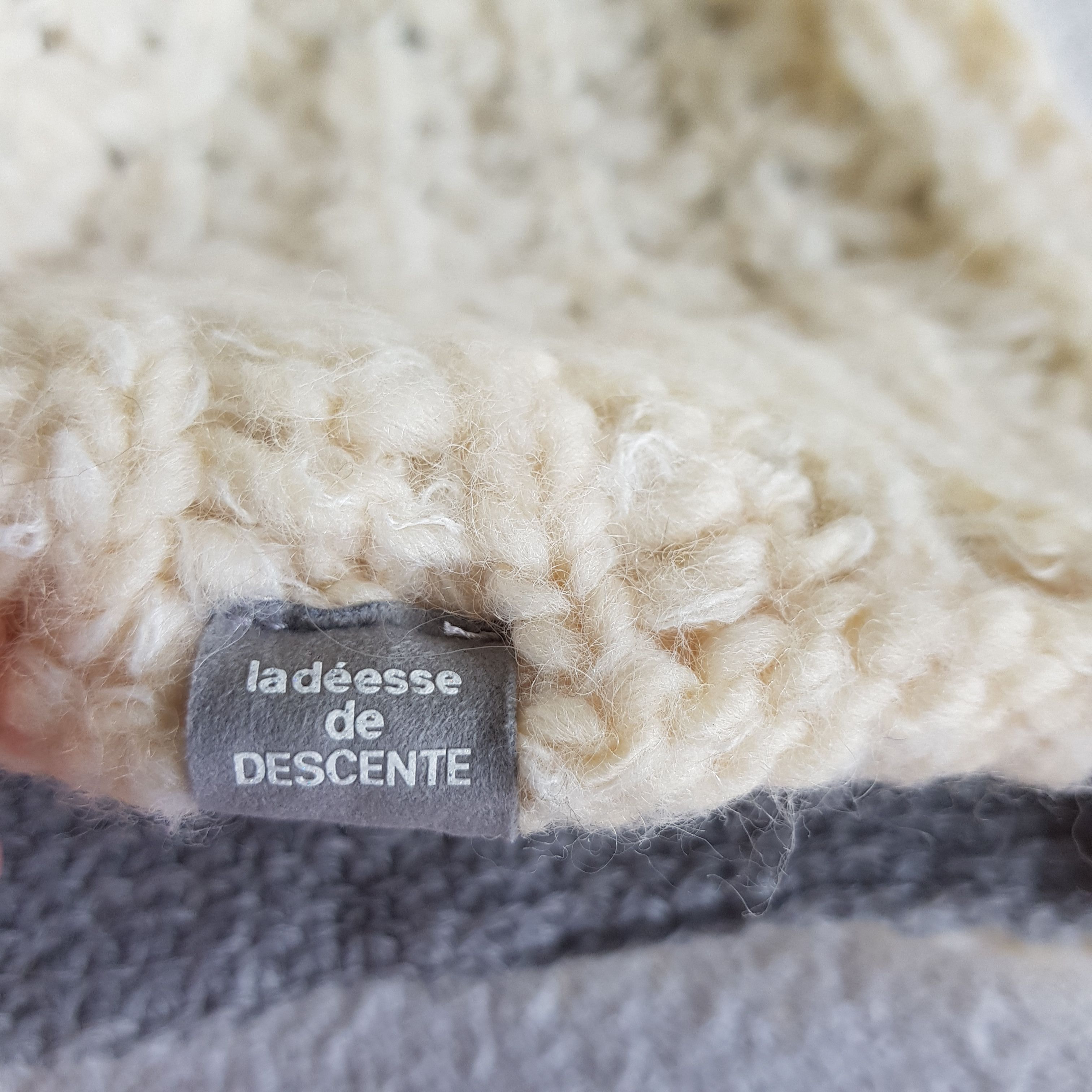 Aran Isles Knitwear Vintage Descente Beanie 90s Slouchy Crochet Snow Caps Hats Size ONE SIZE - 5 Thumbnail