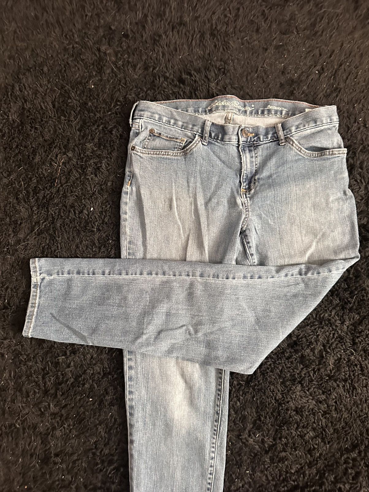 Eddie Bauer Boyfriend fit Eddie Bauer light wash denim Size 32" / US 10 / IT 46 - 1 Thumbnail