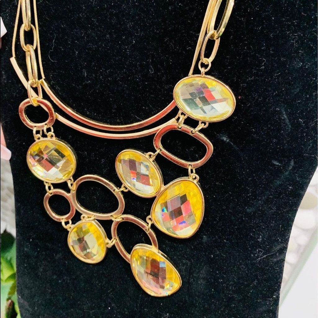 Other Beautiful 3 layers Necklaces in gold and crystals Size ONE SIZE - 3 Thumbnail