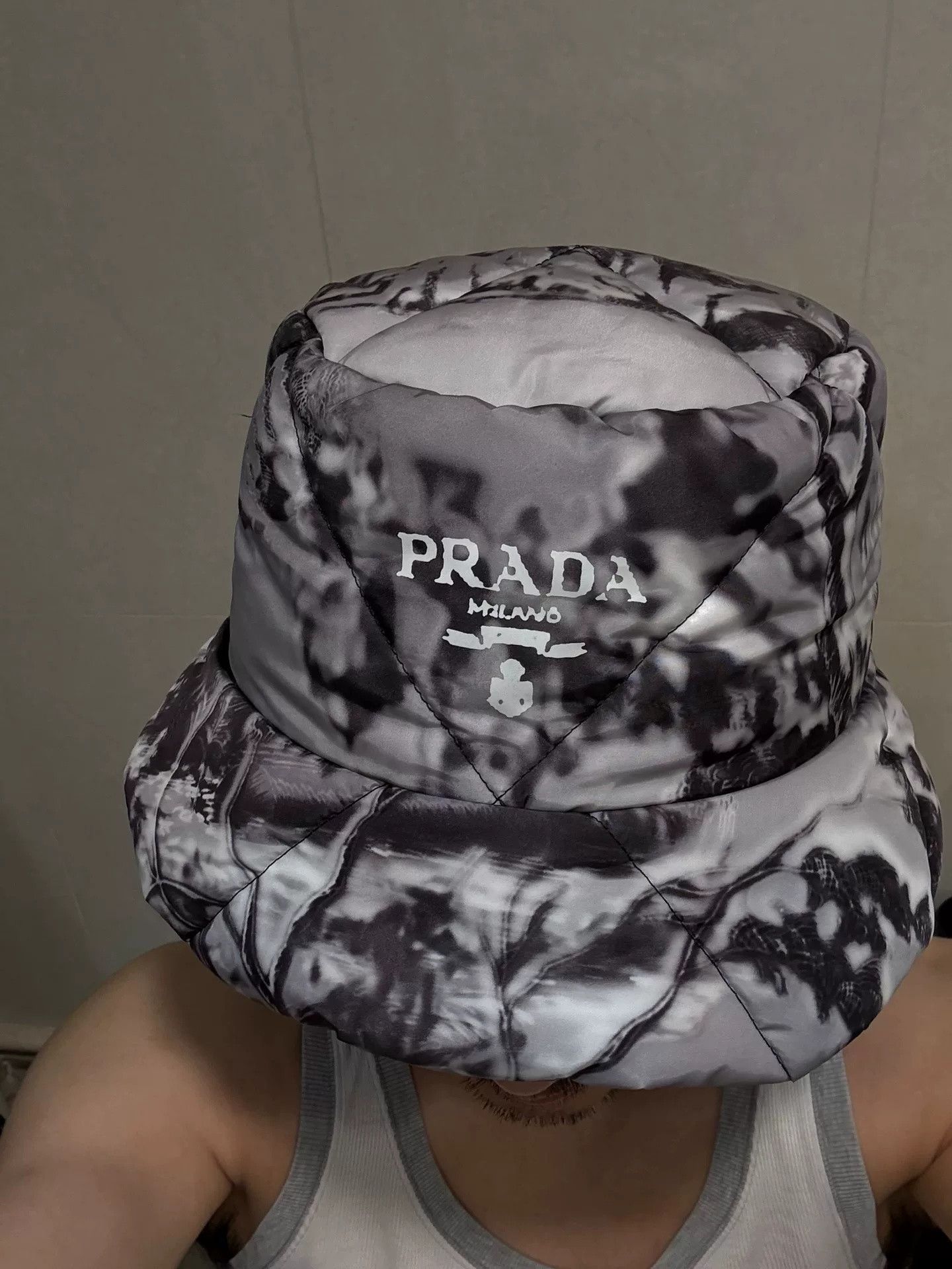 Prada Prada Nylon Windproof Rainproof Bucket Hat 60cm Size ONE SIZE - 1 Thumbnail
