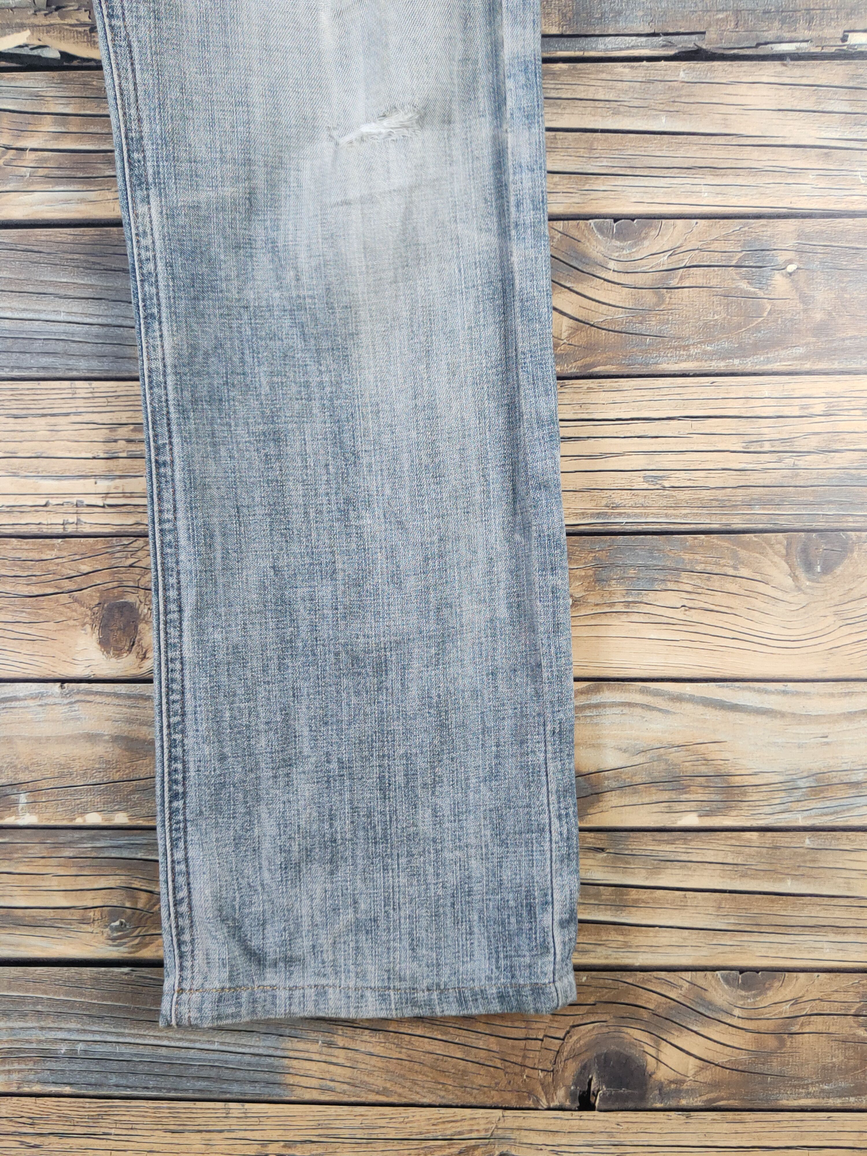 Burberry Burberry Blue Faded Distressed Ripped denim Jeans #W2062 Size US 29 - 6 Thumbnail
