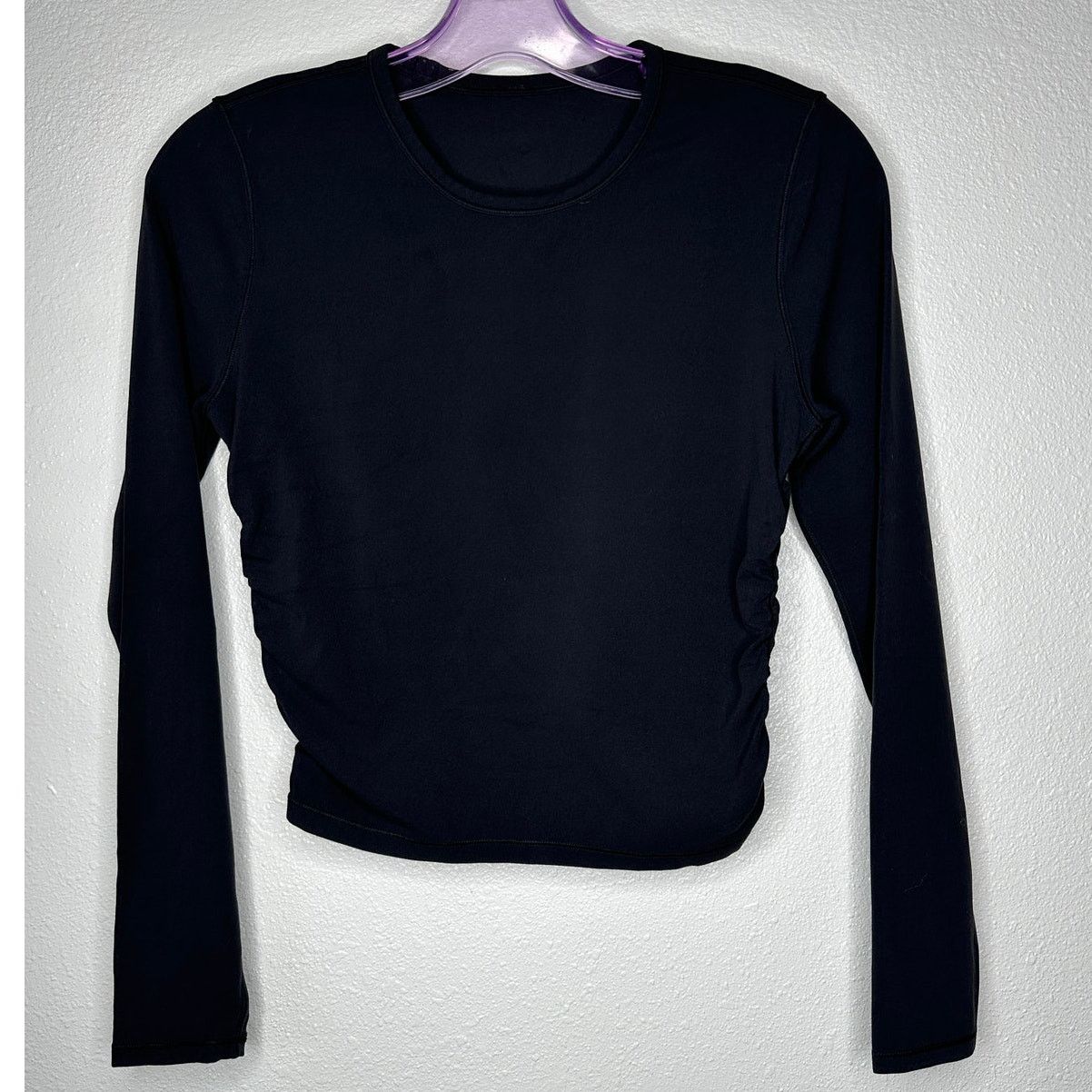 Lululemon Lululemon Black All It Takes Long Sleeve Ruched Crop Top 4 Size S / US 4 / IT 40 - 4 Thumbnail