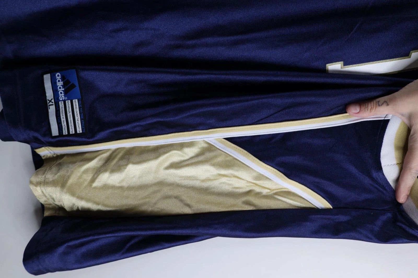 Adidas Deadstock Vintage Y2K Adidas University Basketball Jersey Size US XL / EU 56 / 4 - 13 Thumbnail
