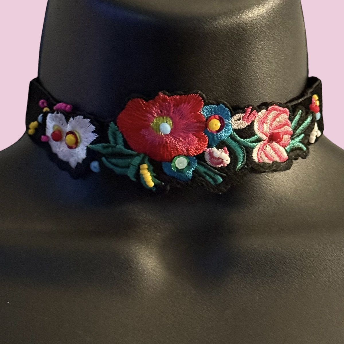 Other You and I Wild Flower embroidered choker necklace Size ONE SIZE - 1 Thumbnail