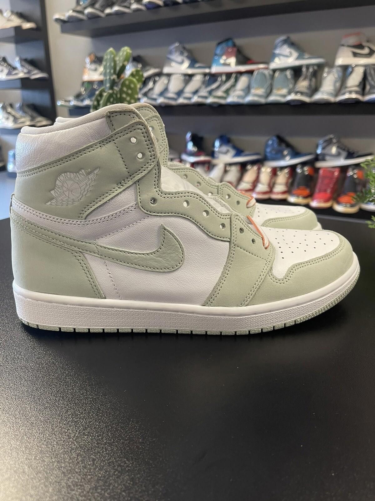 Jordan Brand Size 10.5w - Jordan 1 Retro High OG Seafoam 2021 CD0461-002 Size US 10.5 / IT 40.5 - 3 Thumbnail