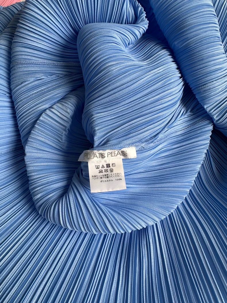 Issey Miyake Issey Miyake size:2 Sky-blue pleated dress Size XS / US 0-2 / IT 36-38 - 7 Thumbnail