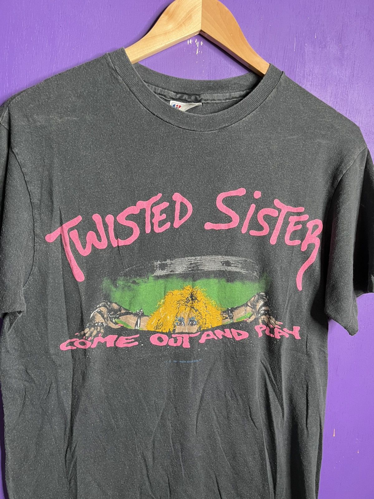 Band Tees × Vintage Vintage 1986 Twisted sister come out and play tour tee Size US M / EU 48-50 / 2 - 3 Thumbnail