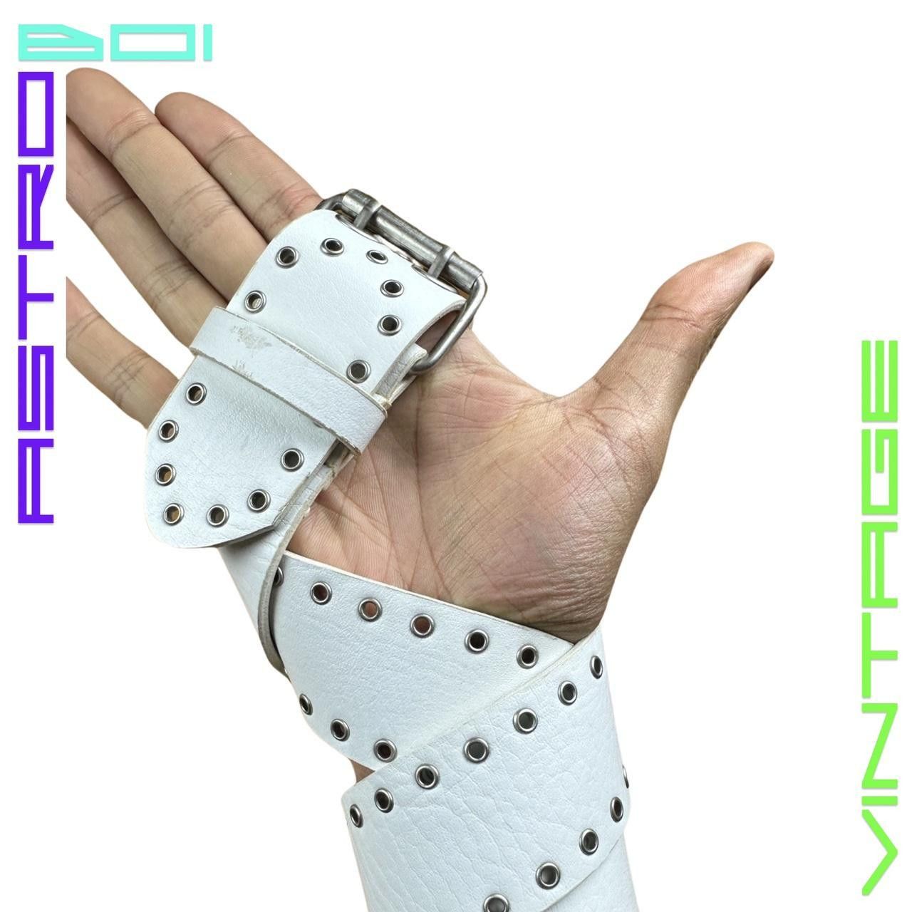 Other × Vintage WHITE Y2K FAUX LEATHER RIVET BELT - 26-30" Size 30 - 2 Thumbnail