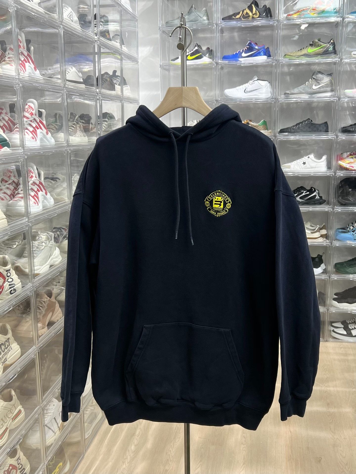 Balenciaga Balenciaga Retro Embroidered Hoodie xs Men Size US XS / EU 42 / 0 - 1 Thumbnail