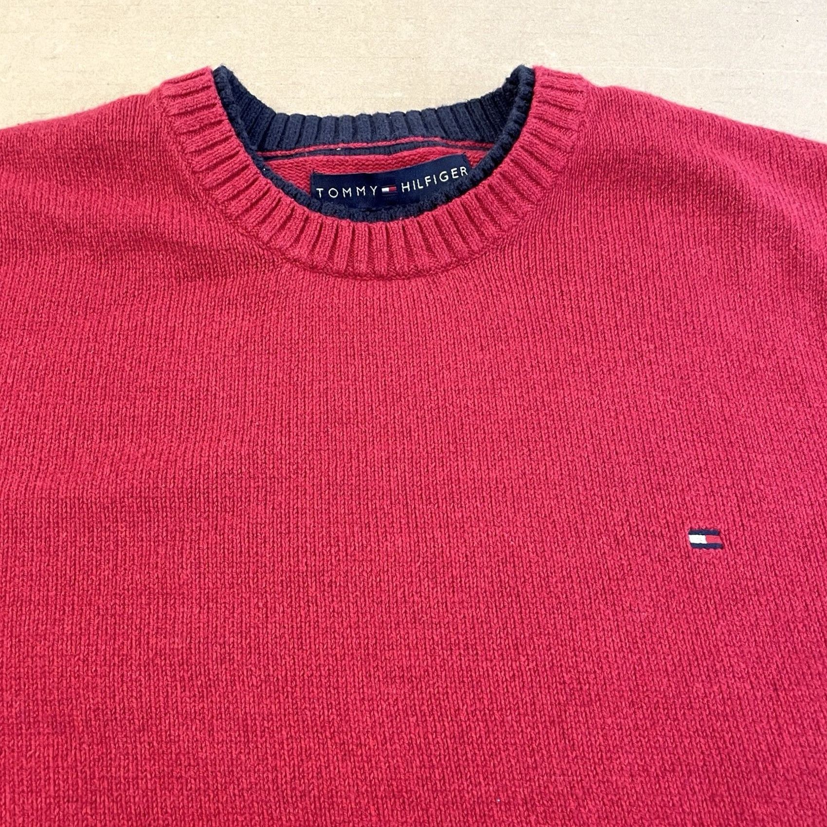 Tommy Hilfiger VINTAGE Tommy Hilfiger Sweater Adult XL Red Knit Pullover Logo Mens Size US XL / EU 56 / 4 - 3 Thumbnail