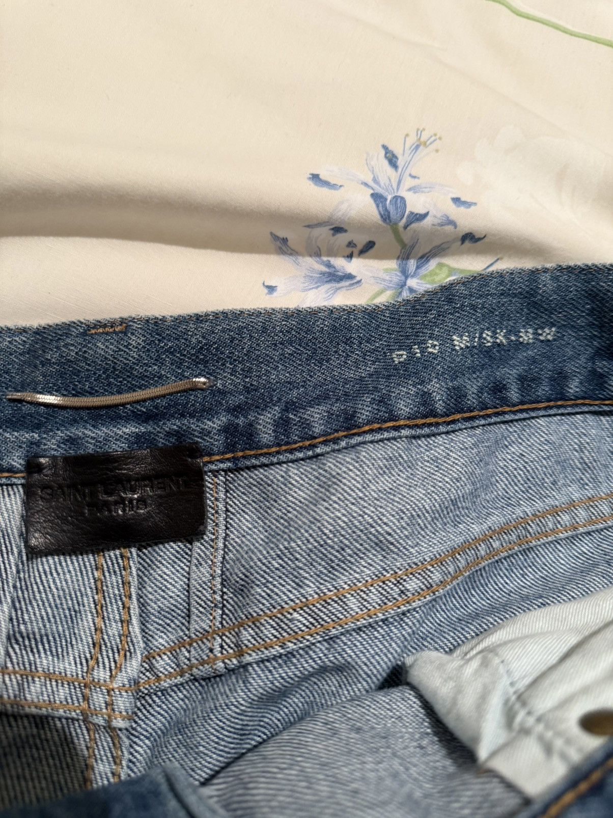 Saint Laurent Paris SS16 Saint Laurent D10 knee rip jeans Hedi 33 grail slim Size US 33 - 21 Thumbnail