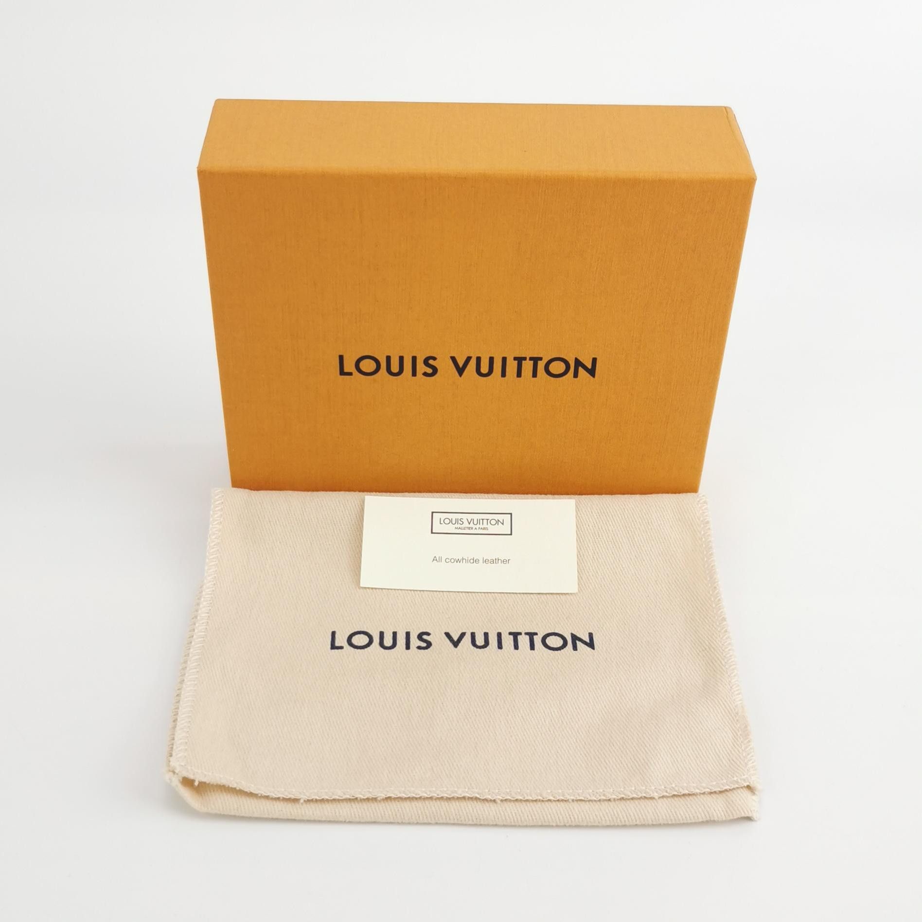 Louis Vuitton Louis Vuitton (LV) Cowhide Solid Color Water Ripple Wallet Size ONE SIZE - 9 Thumbnail