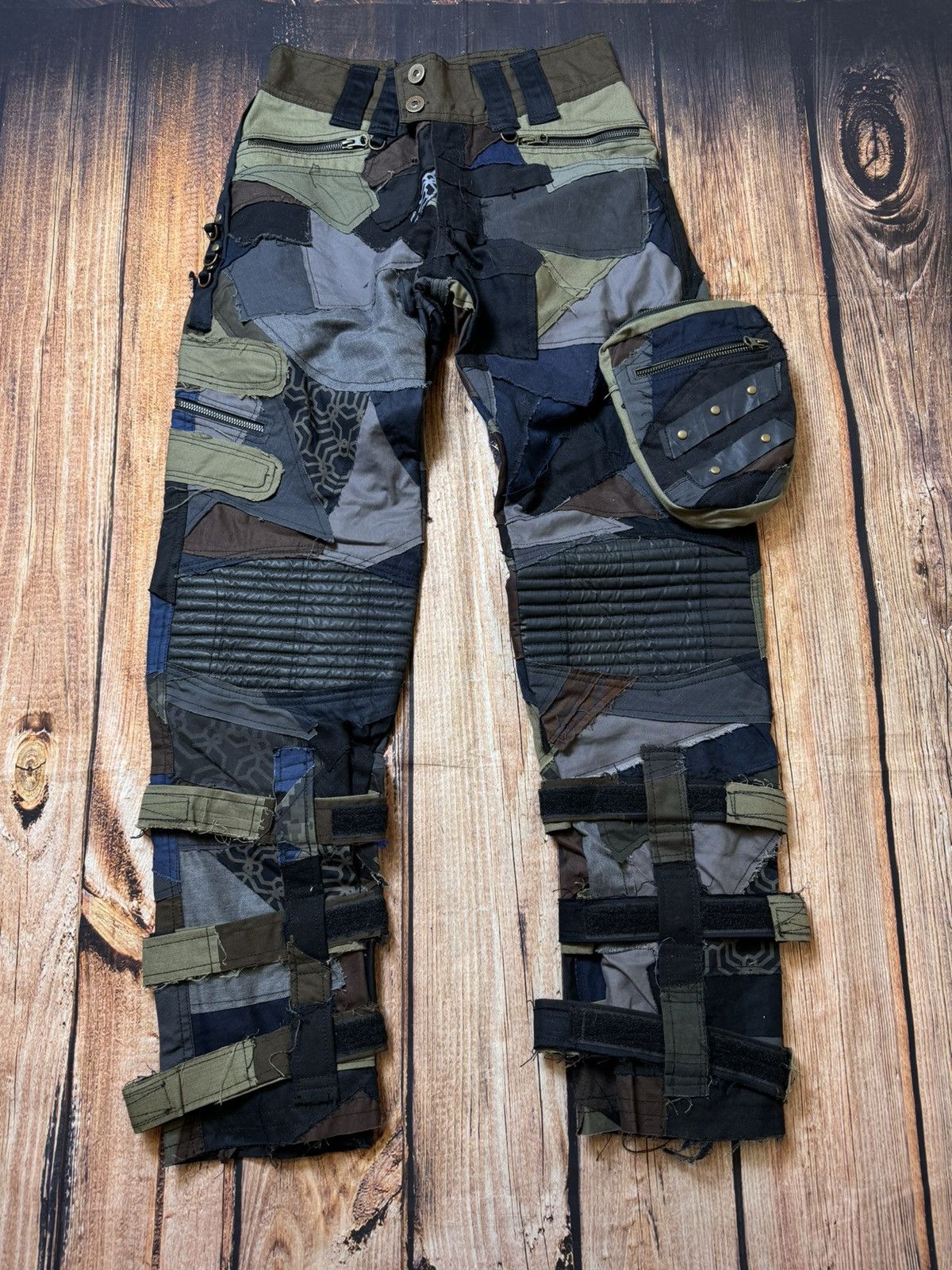 Vintage pants y2k baggy fit multipocket distressed style