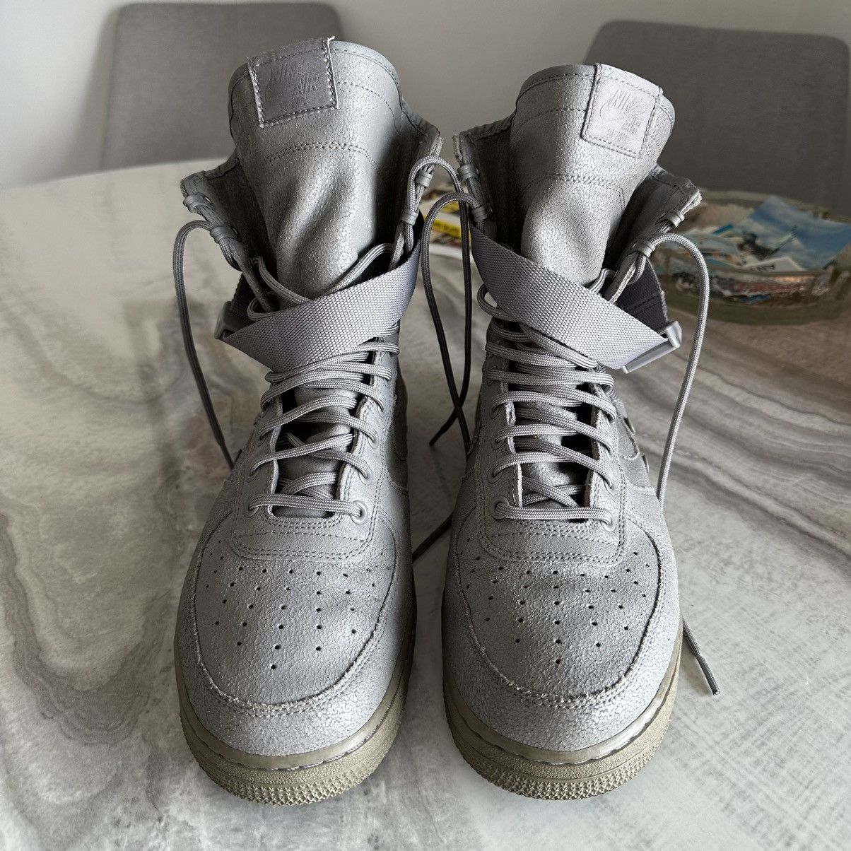 Nike Rare Nike Air Force 1 QS Dust Grey High Top Sneakers Size US 10 / EU 43 - 4 Thumbnail