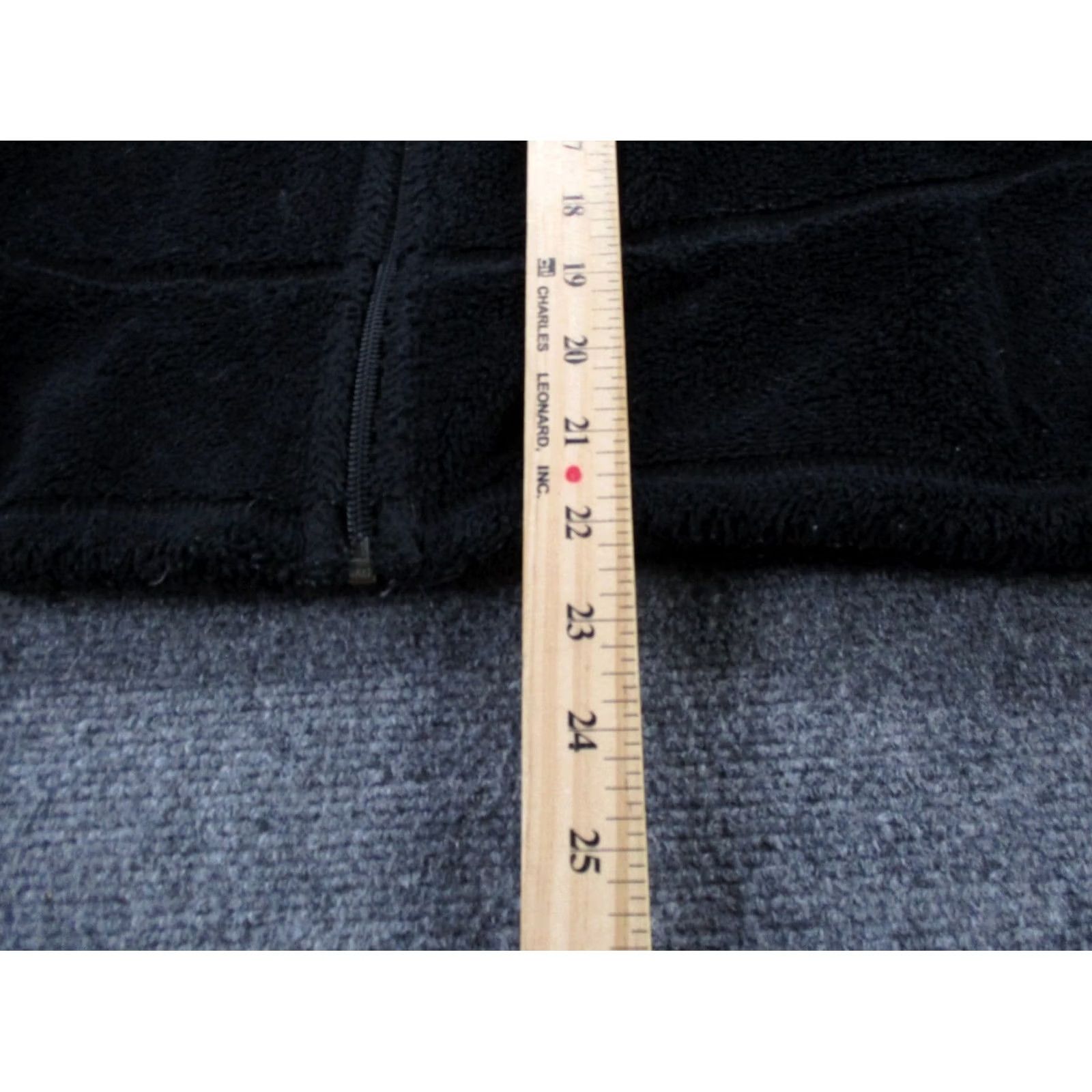 Patagonia Patagonia Sweater Womens L Black Jacket Regulator Fuzzy Fleece Outdoor Size L / US 10 / IT 46 - 4 Thumbnail