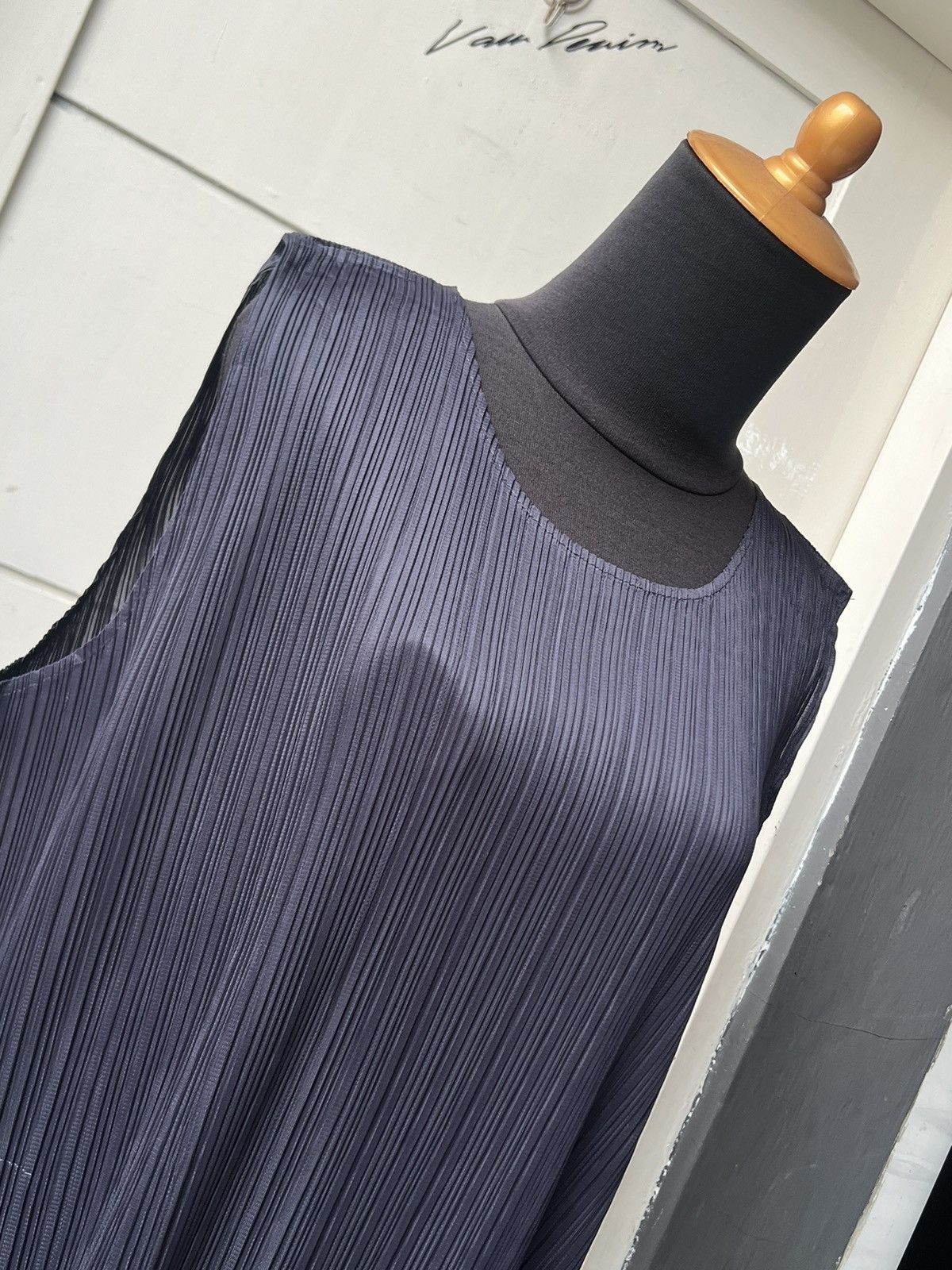 Pleats Please Issey Miyake ISSEY MIYAKE PLEATS PLEASE Grey Dress Size M / US 6-8 / IT 42-44 - 9 Thumbnail