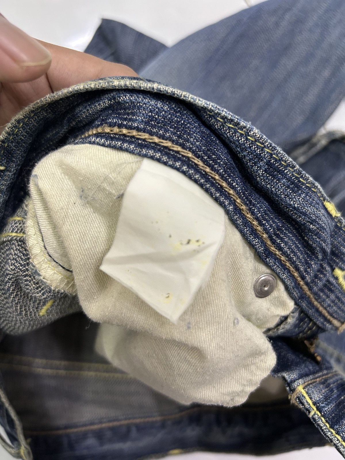 Japanese Brand × Vintage Vintage Japanese Blue Wash Denim Distressed Regular Jeans Size US 29 - 13 Thumbnail