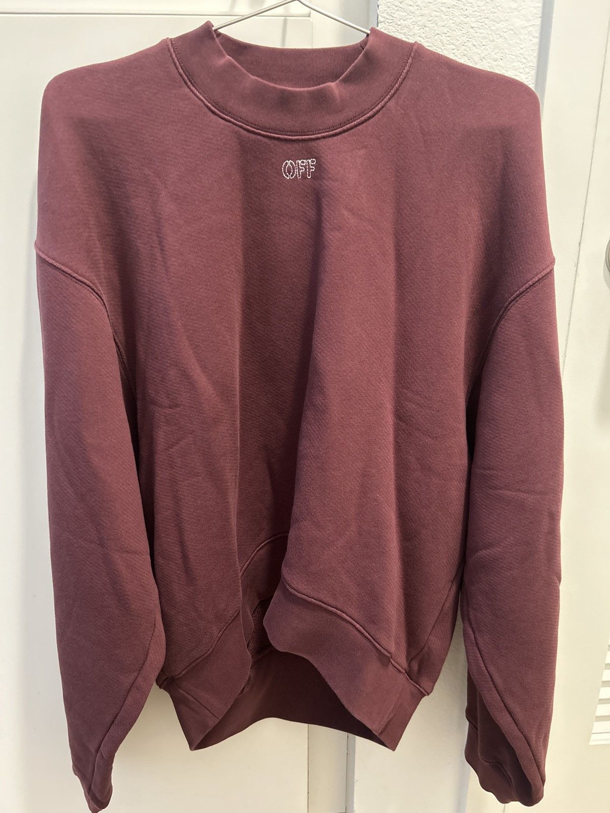 Off-White Off-White Burgundy Arrow Crewneck Rare!! Size S / US 4 / IT 40 - 3 Thumbnail
