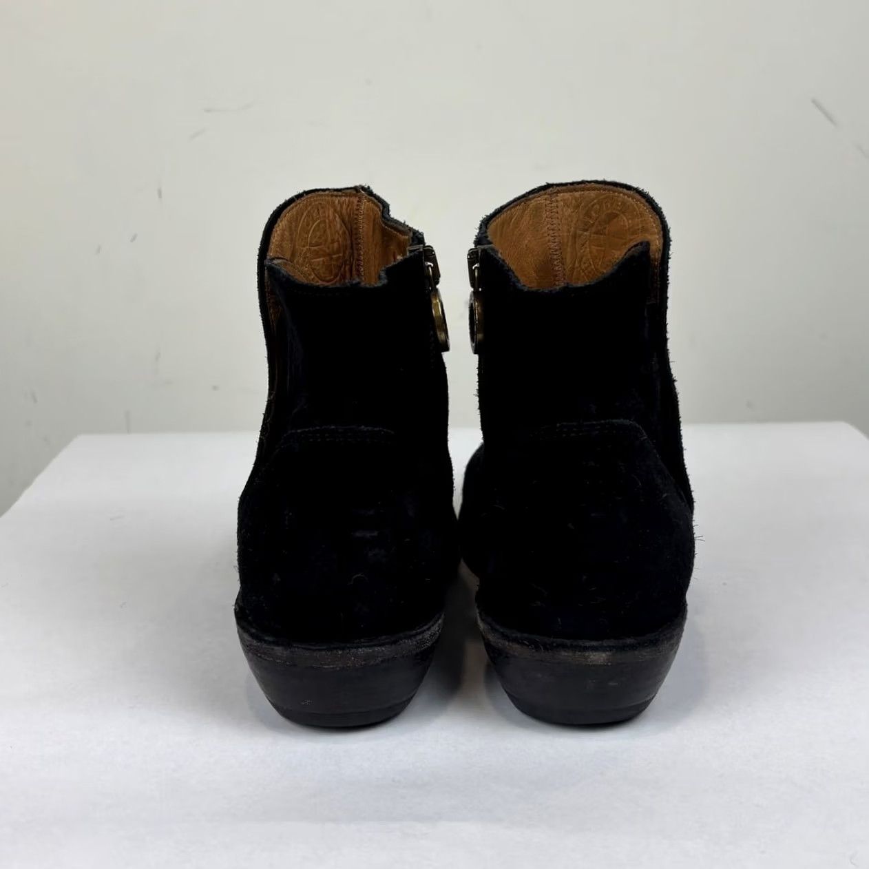 Vintage Fiorentini + Baker Suede Bootie Ankle Zip Women’s 36 US 6 Black Preowned, Cracked Outsole, Scuffs, Bootie, Women, Shoes Size US 8 / IT 38 - 4 Thumbnail