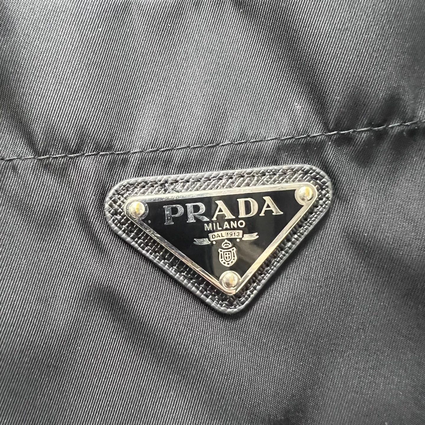 Prada Prada triangular logo short jacket, size 36 Size M / US 6-8 / IT 42-44 - 4 Thumbnail