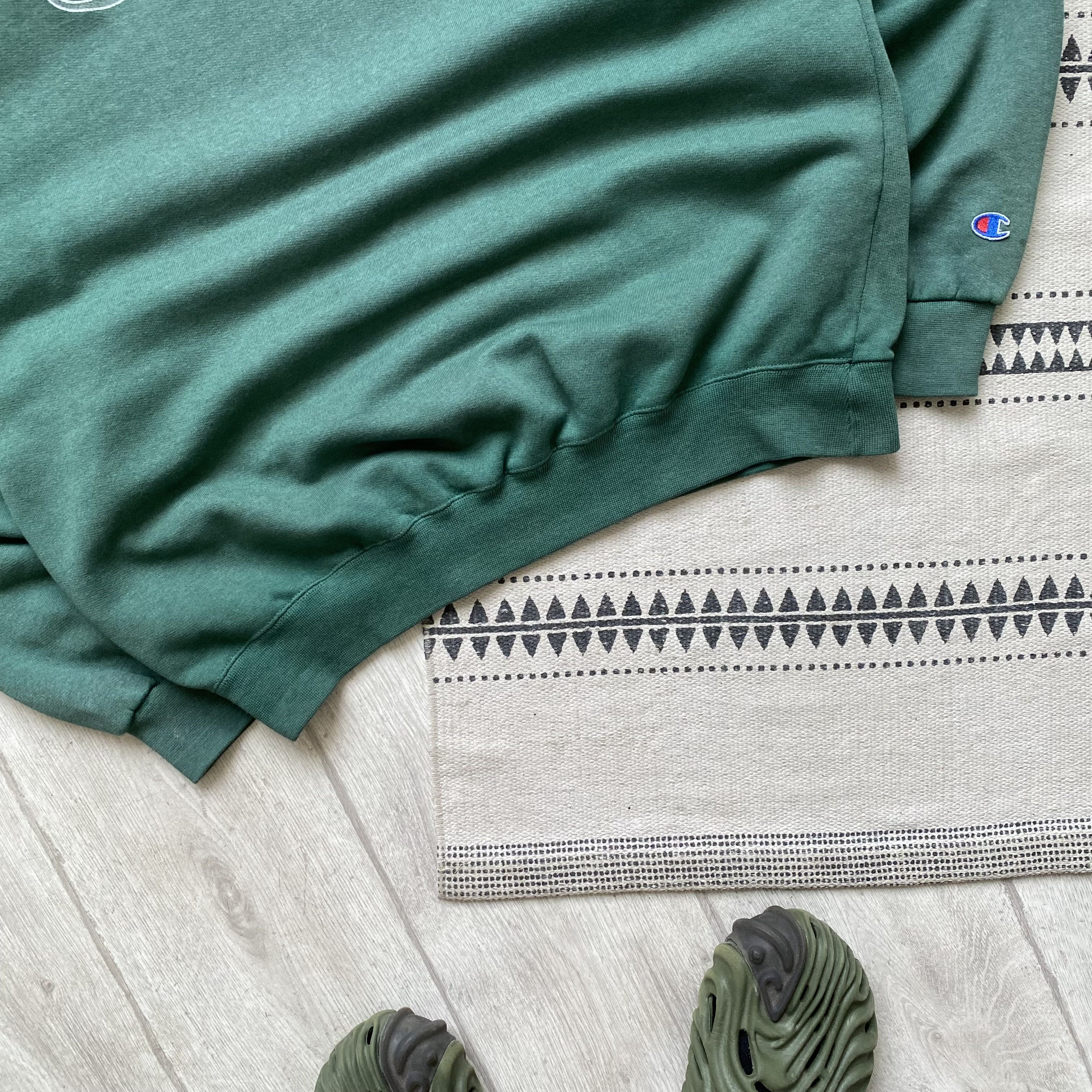 Champion Vintage 90s Champion Sweatshirt center logo Size US L / EU 52-54 / 3 - 3 Thumbnail