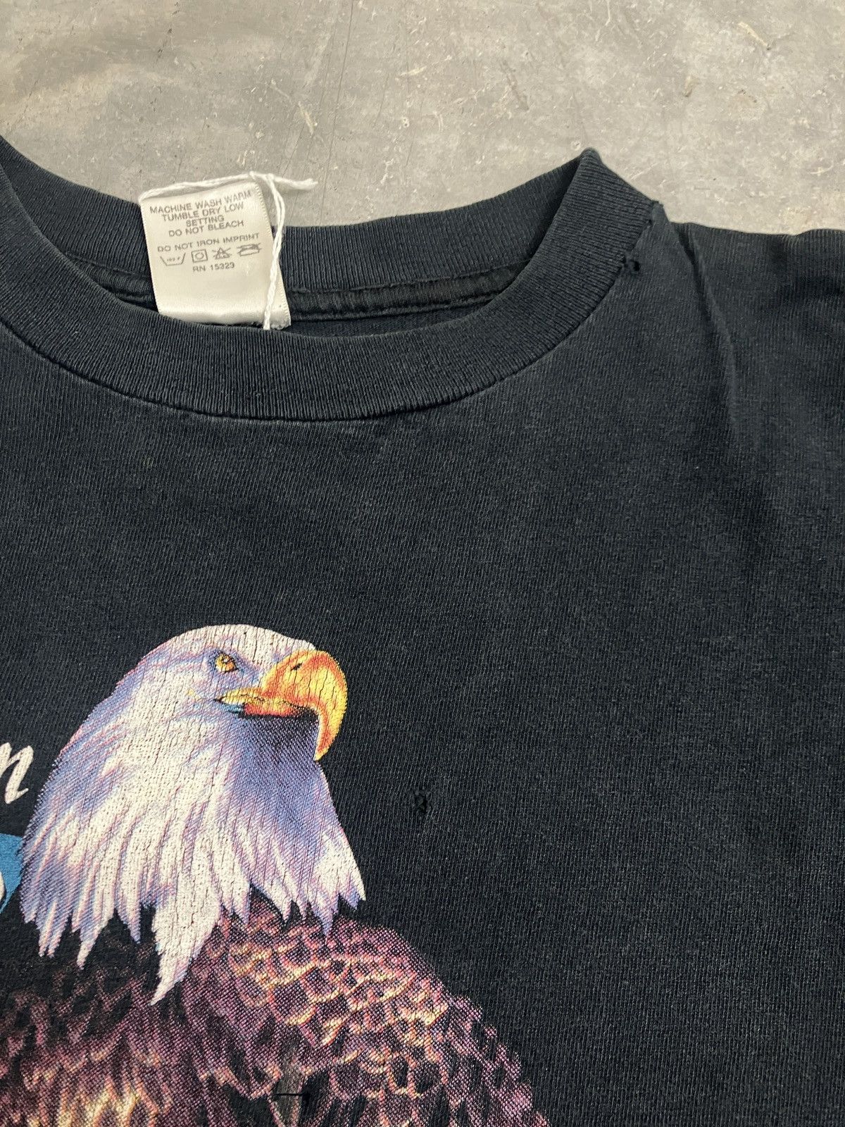 Vintage Vintage 90s THRASHED 3D EMBLEM Bald Eagle SingleStitch Tee Size US L / EU 52-54 / 3 - 4 Thumbnail