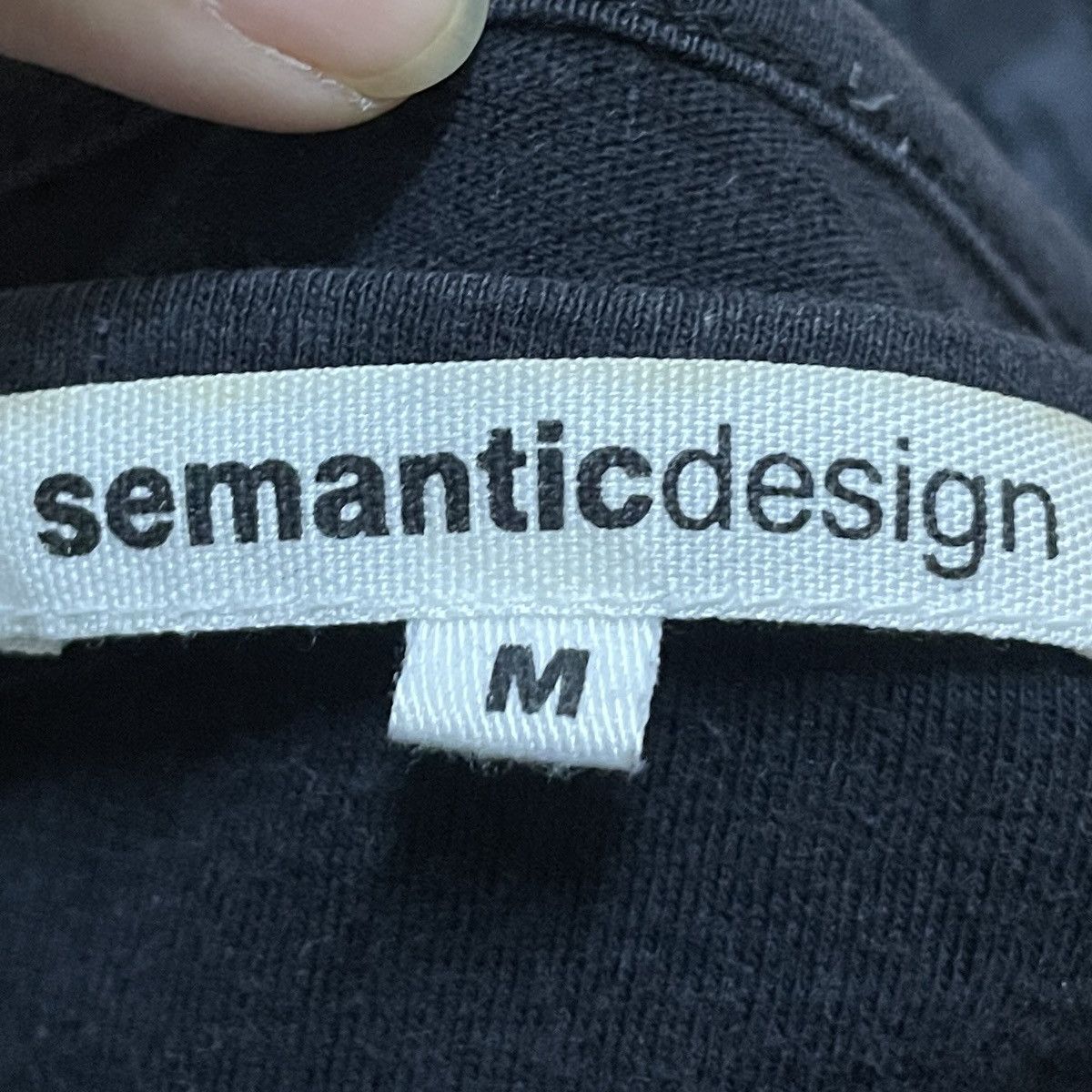 Le Grande Bleu (L.G.B.) Rare Vintage Japanese Brand Semantic Design T-shirt 1990s Size US M / EU 48-50 / 2 - 9 Thumbnail