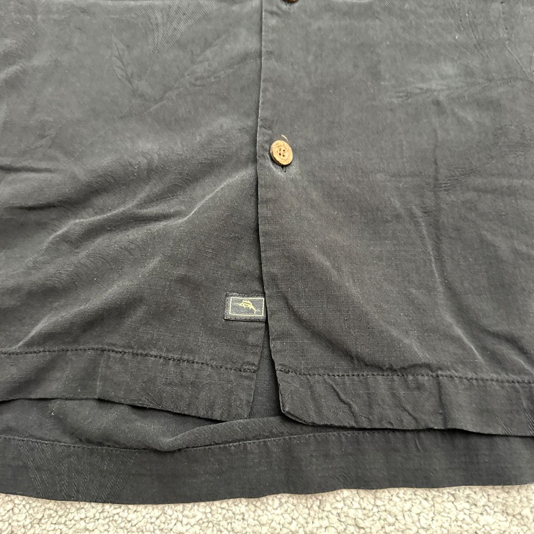 Tommy Bahama Tommy Bahama Silk Button-Down Shirt Mens 2XL Black Short Sleeve Floral Etched Size US XXL / EU 58 / 5 - 6 Thumbnail