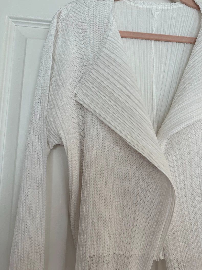 Issey Miyake Issey Miyake size:3 A white hollowed-out coat Size M / US 6-8 / IT 42-44 - 2 Thumbnail