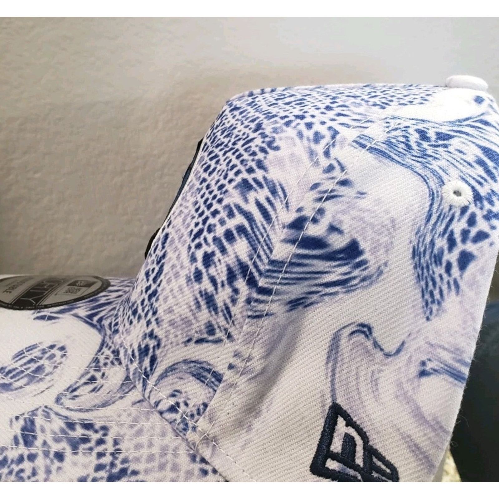 New Era Dallas Mavericks Hat Cap SnapbackWhite Snake 940 NBA New Era Size ONE SIZE - 4 Thumbnail
