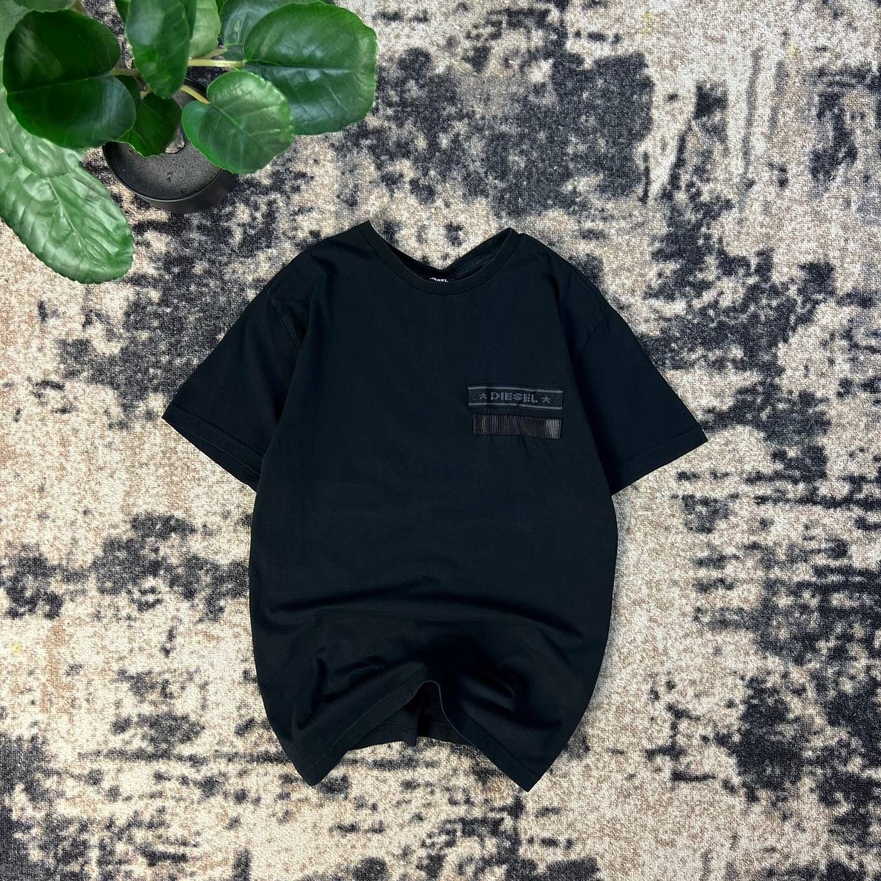 Diesel Diesel Luxury Mini Logo T-Shirt Streetwear Style 2TS14 Size US L / EU 52-54 / 3 - 1 Thumbnail