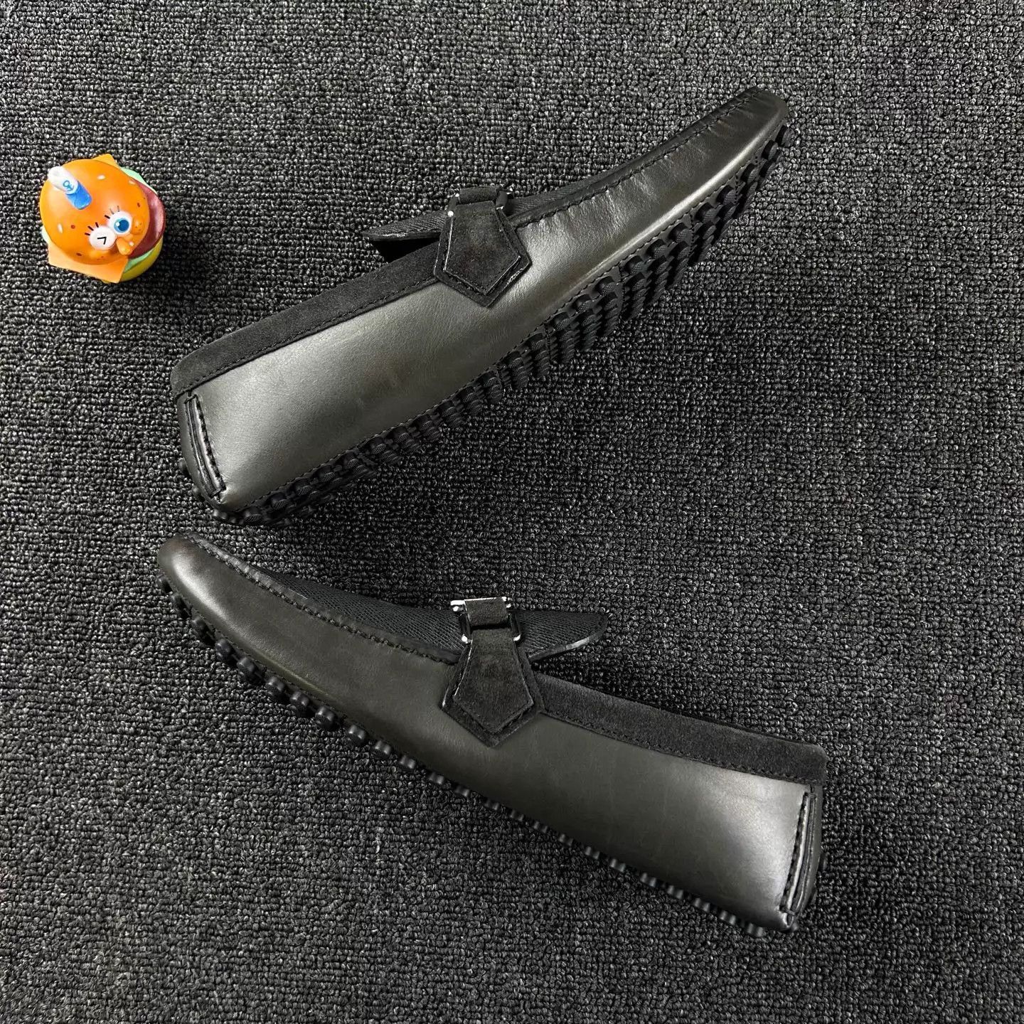 Louis Vuitton Louis Vuitton black big logo strap moccasins men's 40 Size US 7 / EU 40 - 3 Thumbnail