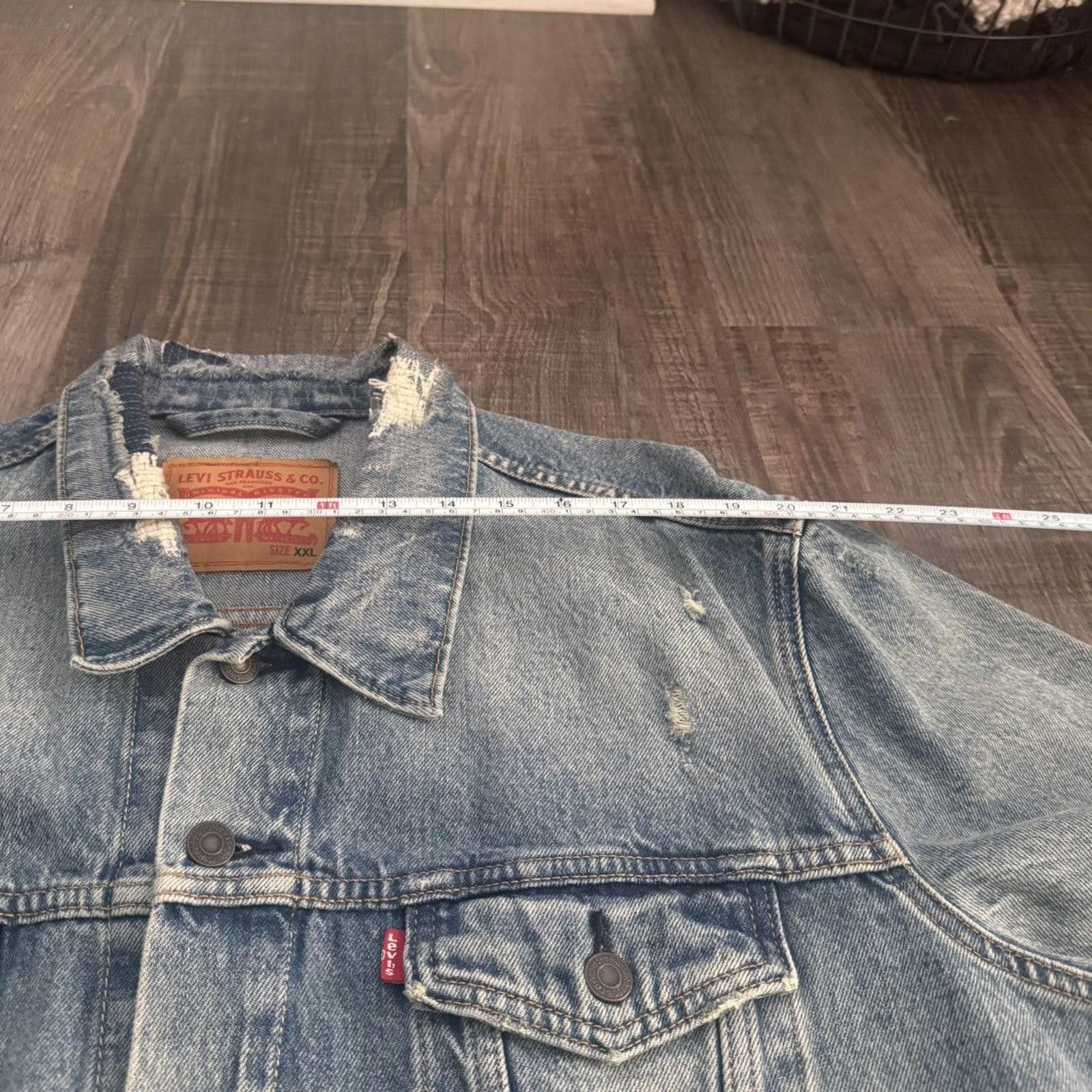 Levi's LEVIS • VNTG Distressed Denim Jacket (XXL) VNDS Size US XXL / EU 58 / 5 - 2 Thumbnail