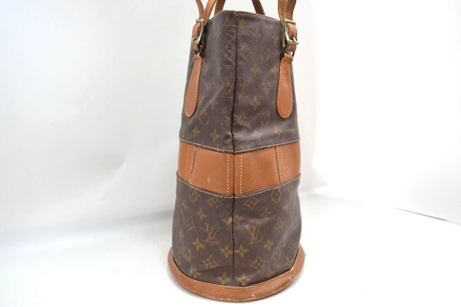 Louis Vuitton Louis Vuitton Bucket GM Shoulder Bag Monogram T42236 Size ONE SIZE - 4 Thumbnail