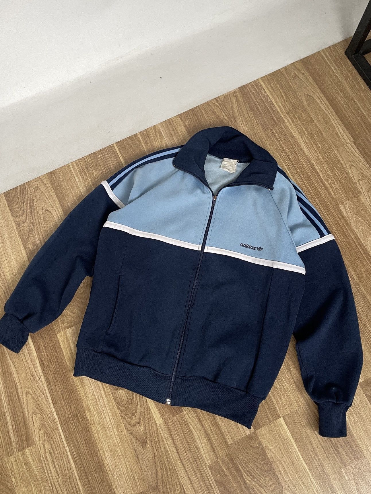 Adidas Adidas 70s/80s Tracksuit Jacket Size M Made In Korea Size US M / EU 48-50 / 2 - 4 Thumbnail