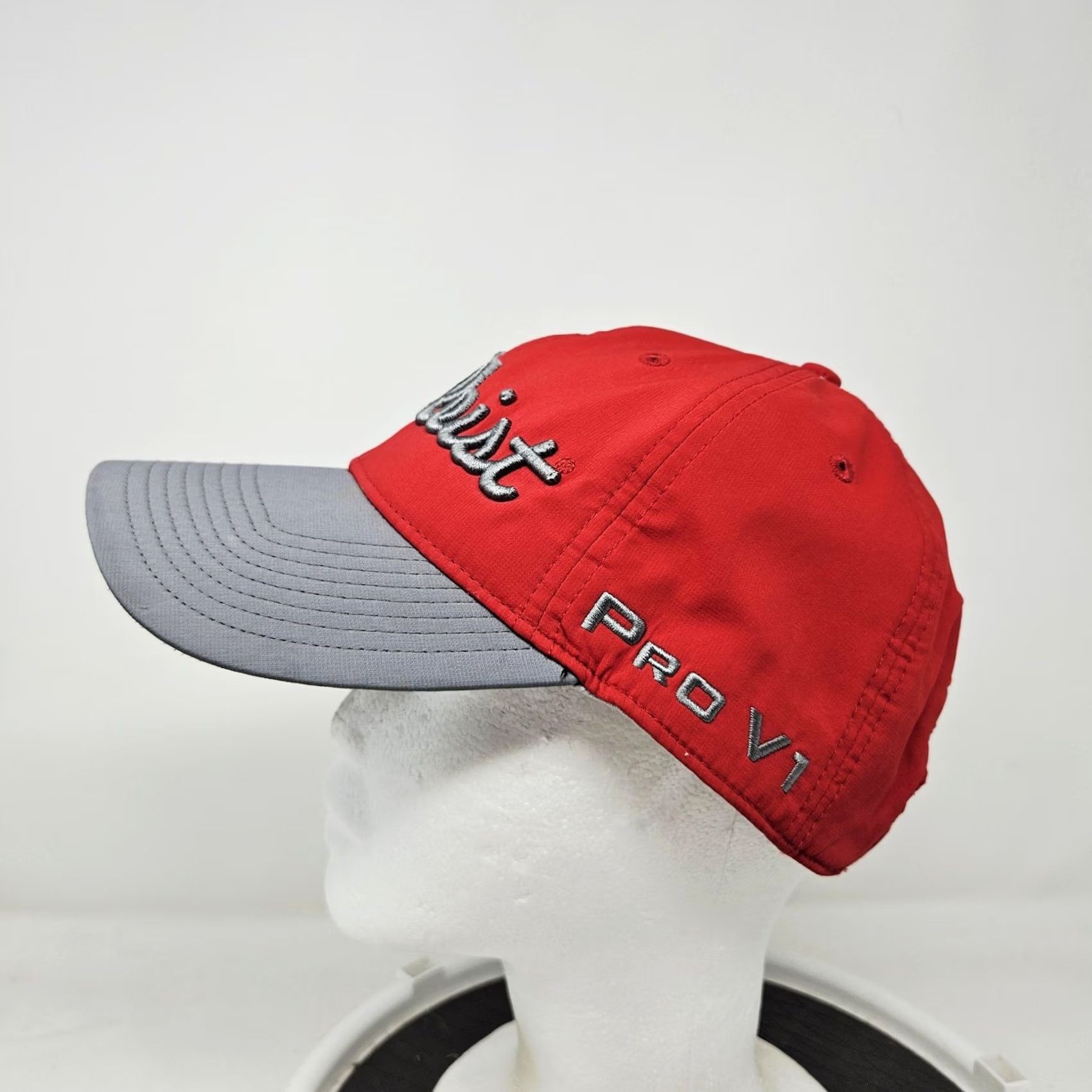 Titleist Titleist Hat Cap Baseball Strap Back One Size Red Gray Mens Pro V1 Golf Logo Size ONE SIZE - 5 Thumbnail