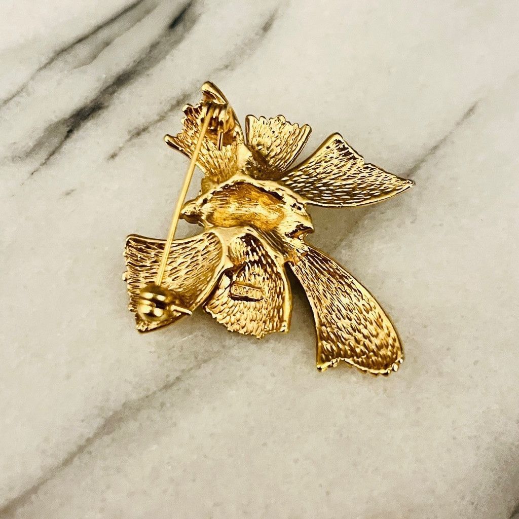 Vintage Vintage Roman Ribbon Bow Brooch Signed Clear Pave Gold Toned Size ONE SIZE - 7 Thumbnail