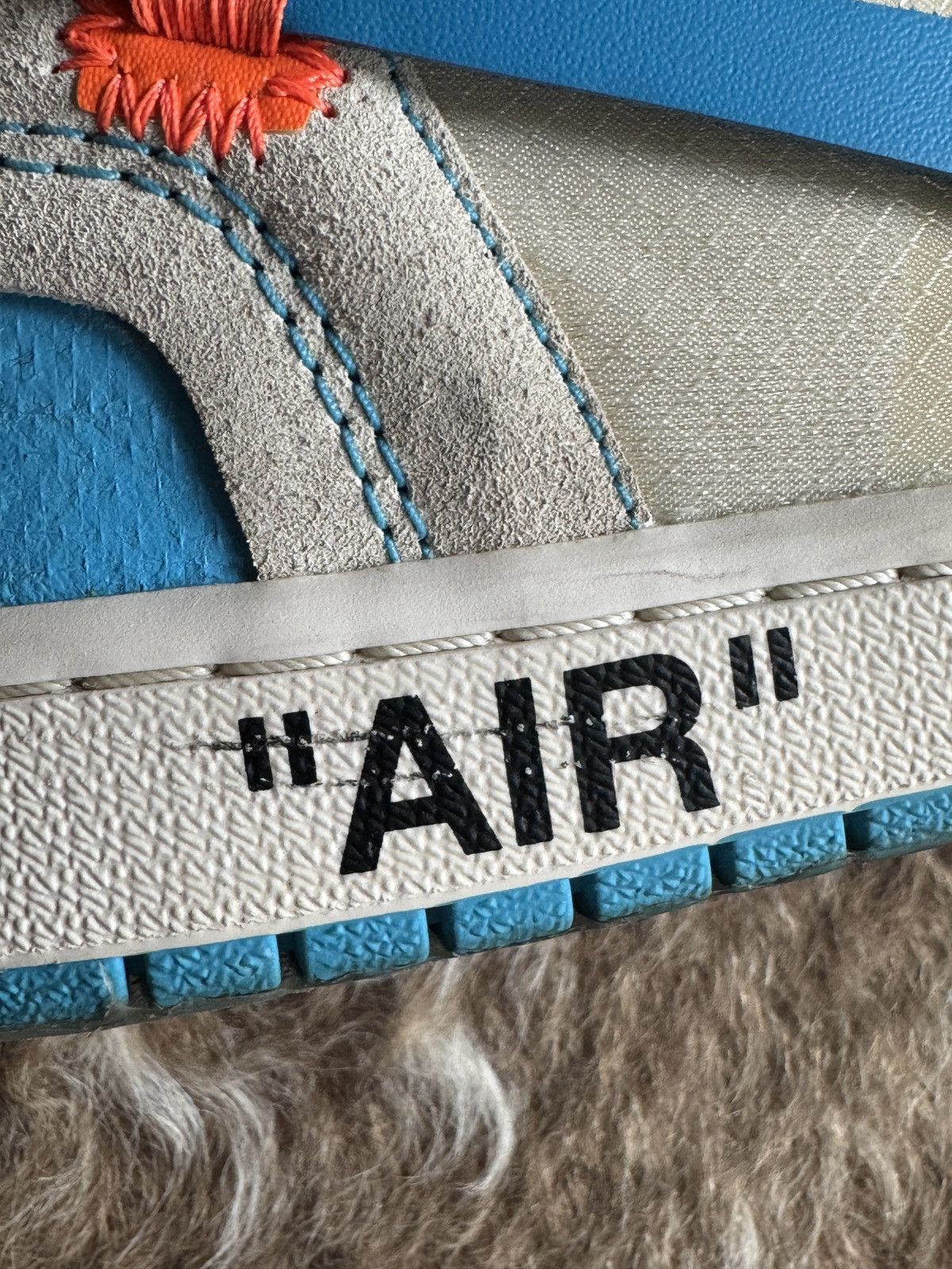Jordan Brand × Off-White OFF WHITE x Air Jordan 1 Retro High OG UNC Size US 10 / EU 43 - 9 Thumbnail
