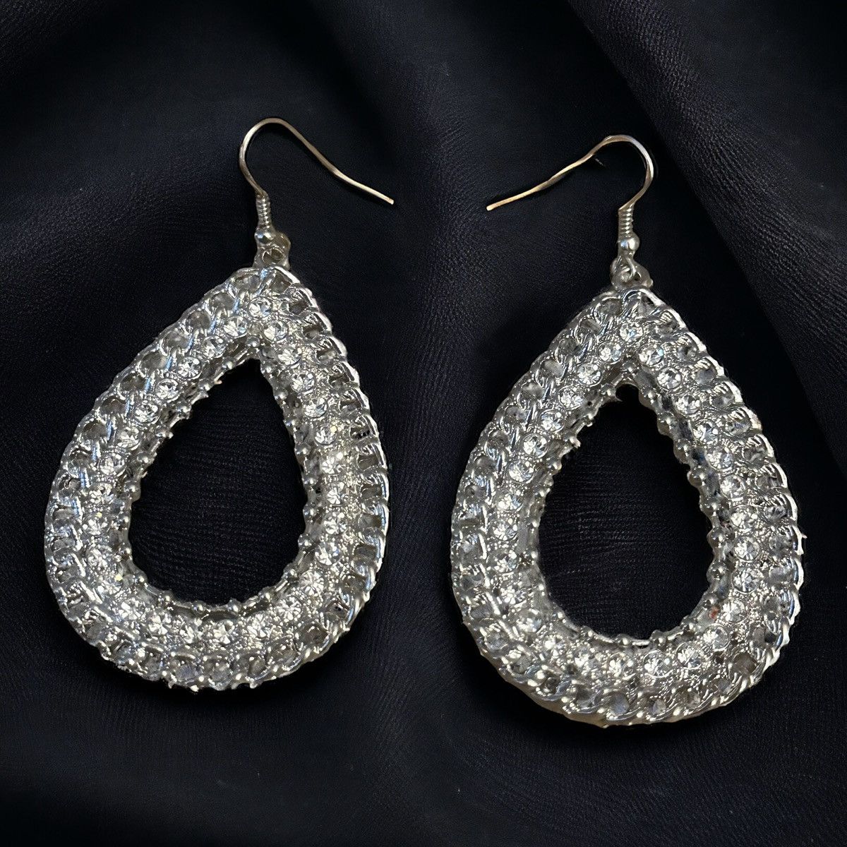 Other Large rhinestone open teardrop dangle earrings Size ONE SIZE - 1 Thumbnail