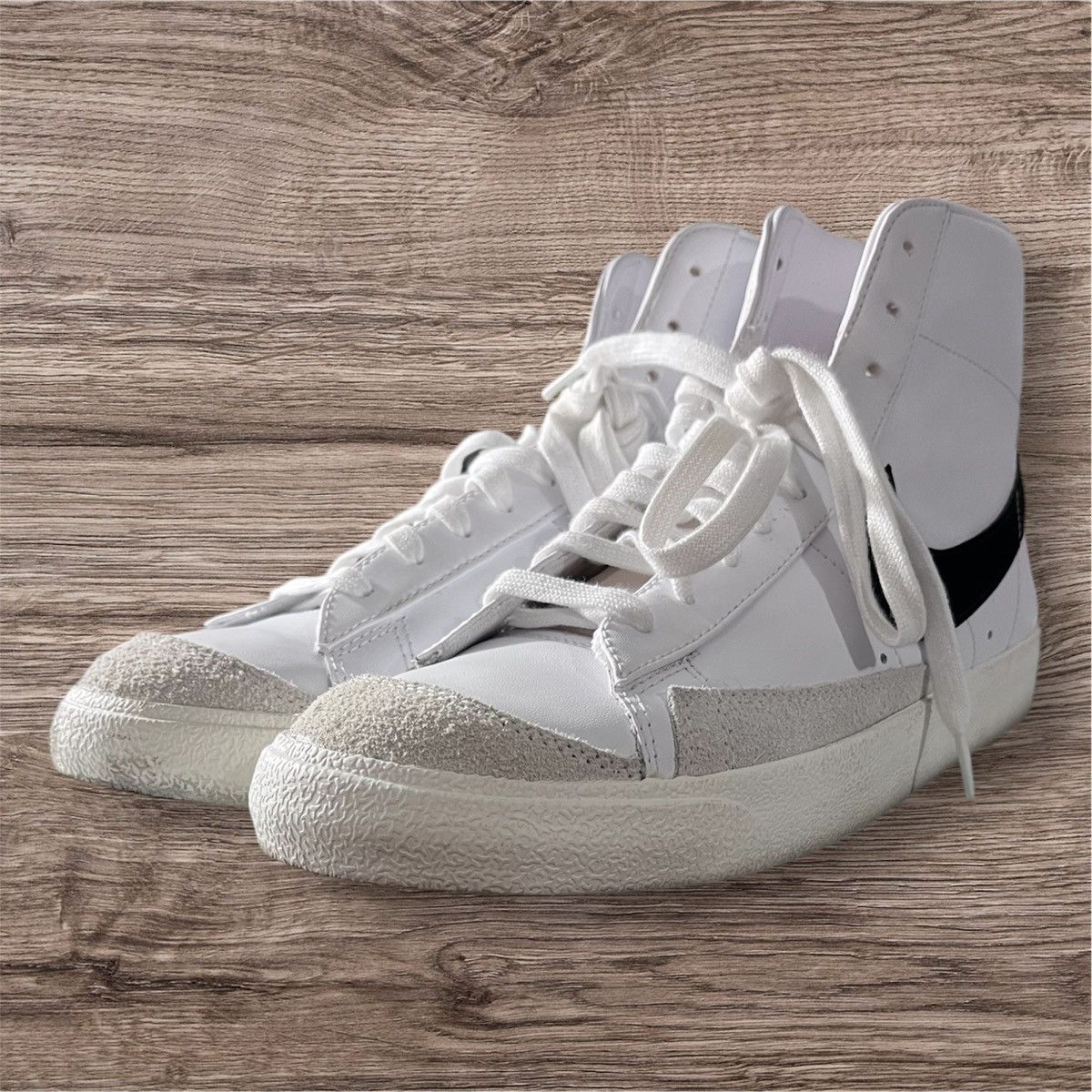 Nike NIKE BLAZER MID '77 VINTAGE CASUAL SHOES Size US 13 / EU 46 - 1 Thumbnail