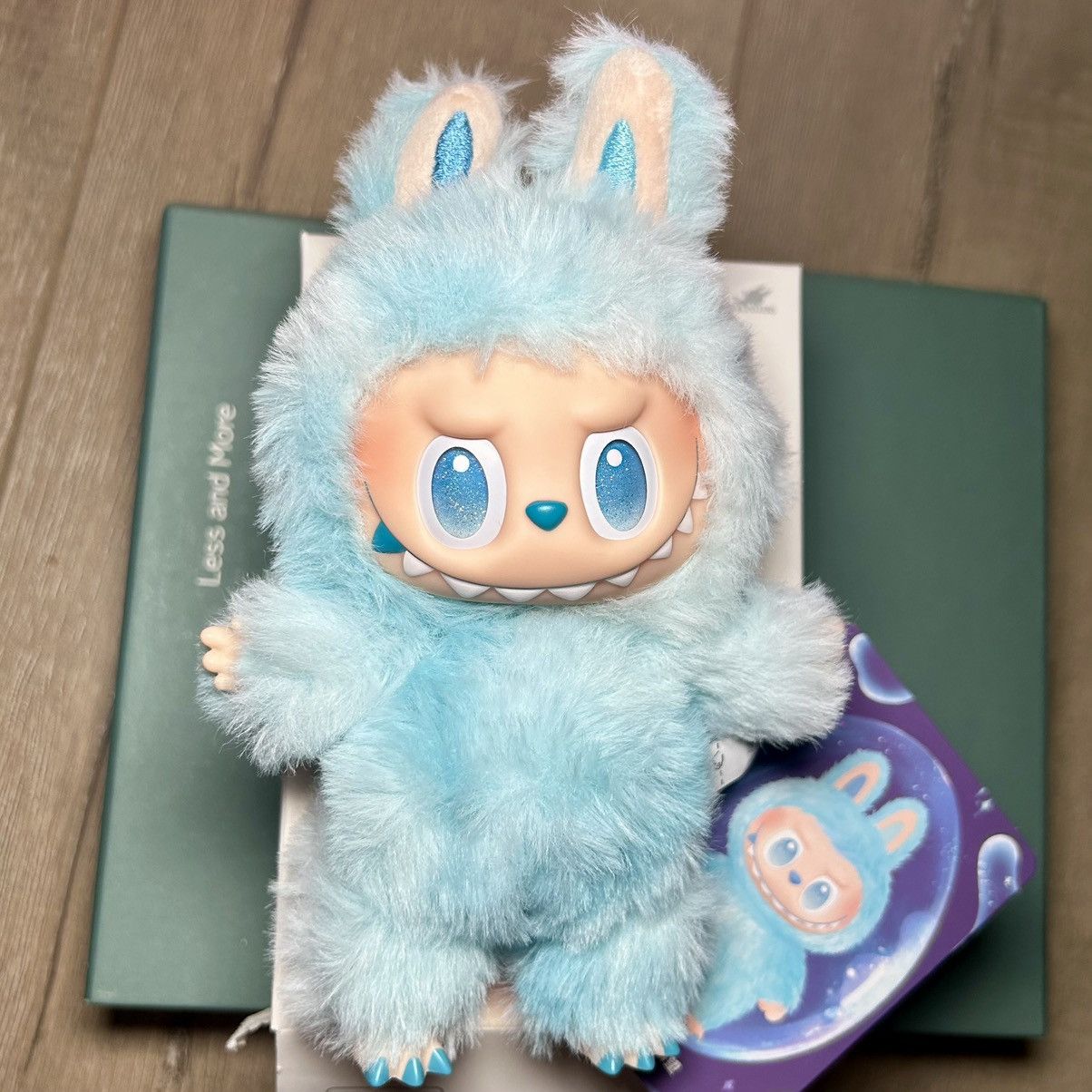 labubu 新作　hope Labubu Hope – Uplifting Limited Edition Vinyl Figure by Pop
