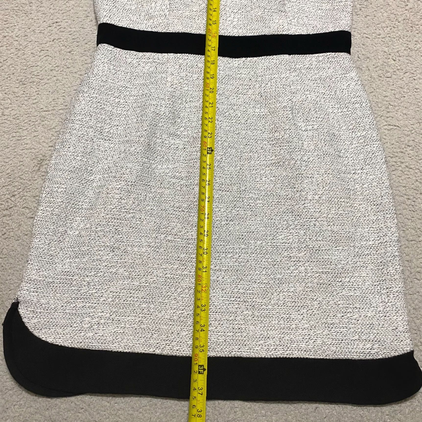 Banana Republic Banana Republic Womens Dress Gray Tweed Sleeveless Sheath Lined Round Neck Size 12 Casual Business Pencil Dress Womens Size XL / US 12-14 / IT 48-50 - 6 Thumbnail