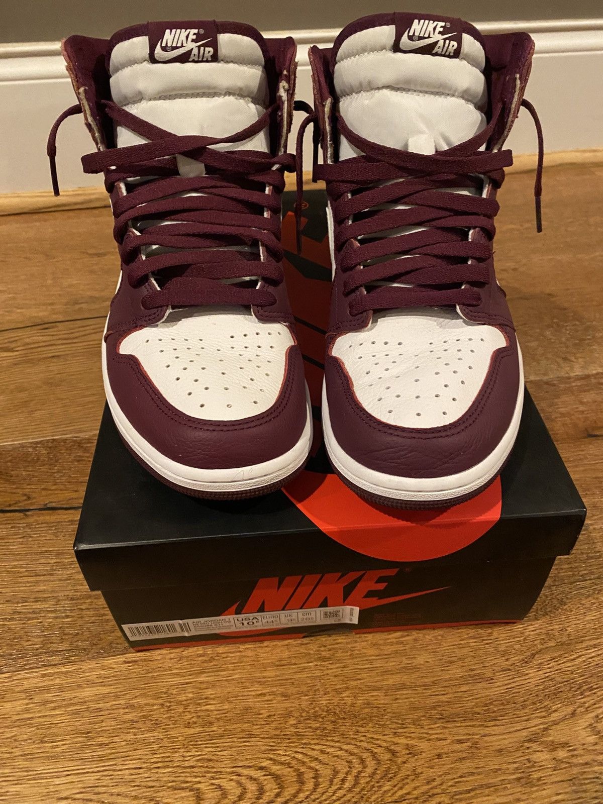 Jordan Brand × Nike Air Jordan 1 Retro Bordeaux Size 10.5 Size US 10.5 / EU 43-44 - 1 Thumbnail