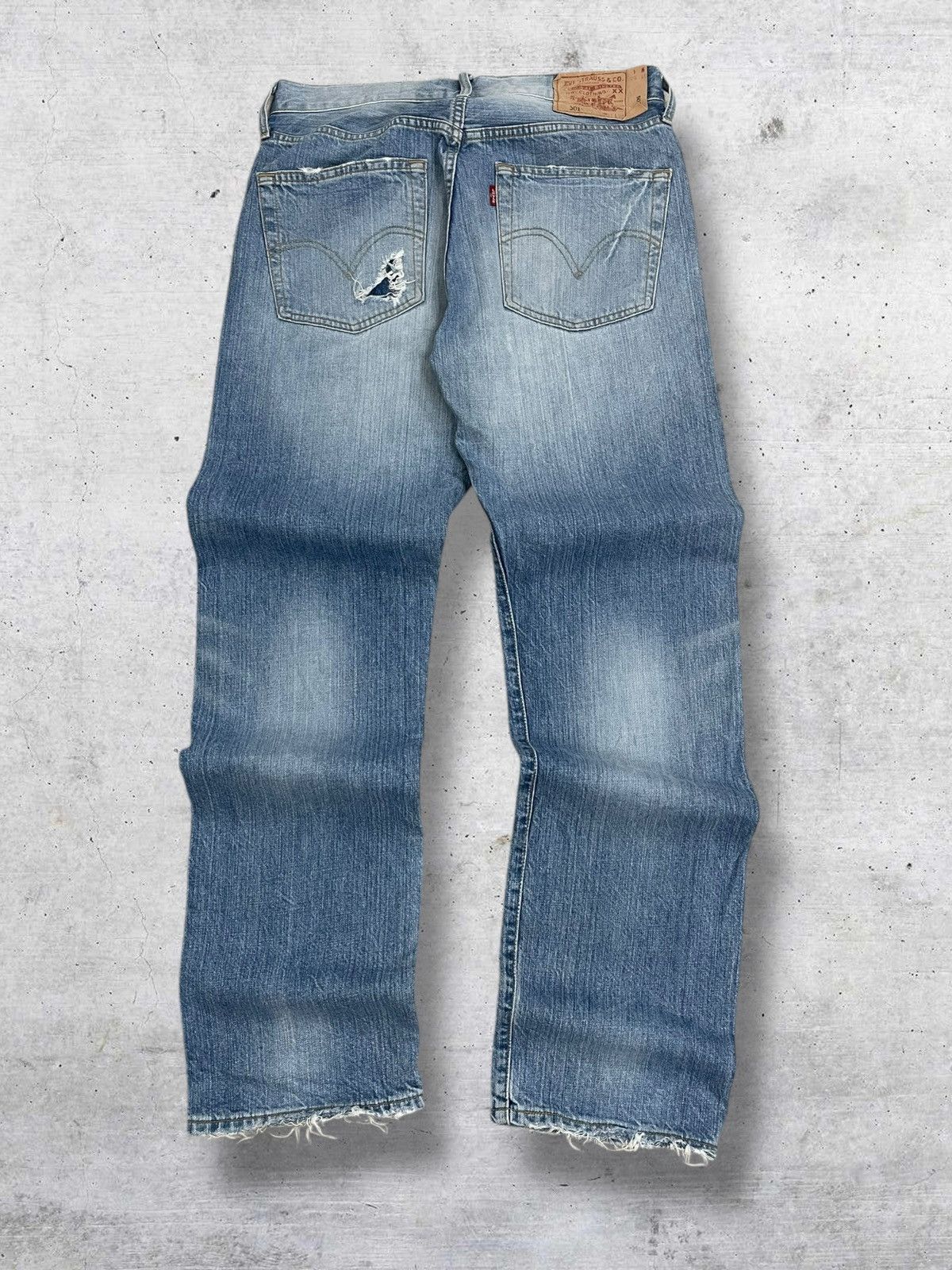 Levi's Vintage Clothing VINTAGE 501 LEVIS USA DESIGNER 90S CLASSIC RIPPED OG DENIM Size US 30 / EU 46 - 11 Thumbnail