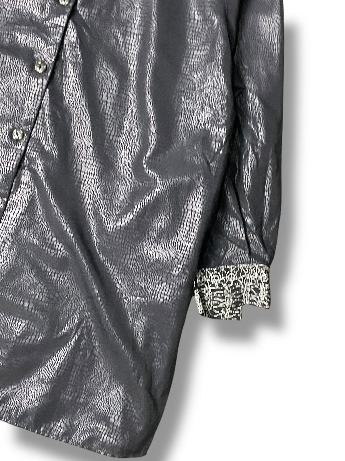 Japanese Brand × Vintage Nice Mrs Club Crocodile Print Button Up Shirt (70) Size US S / EU 44-46 / 1 - 3 Thumbnail