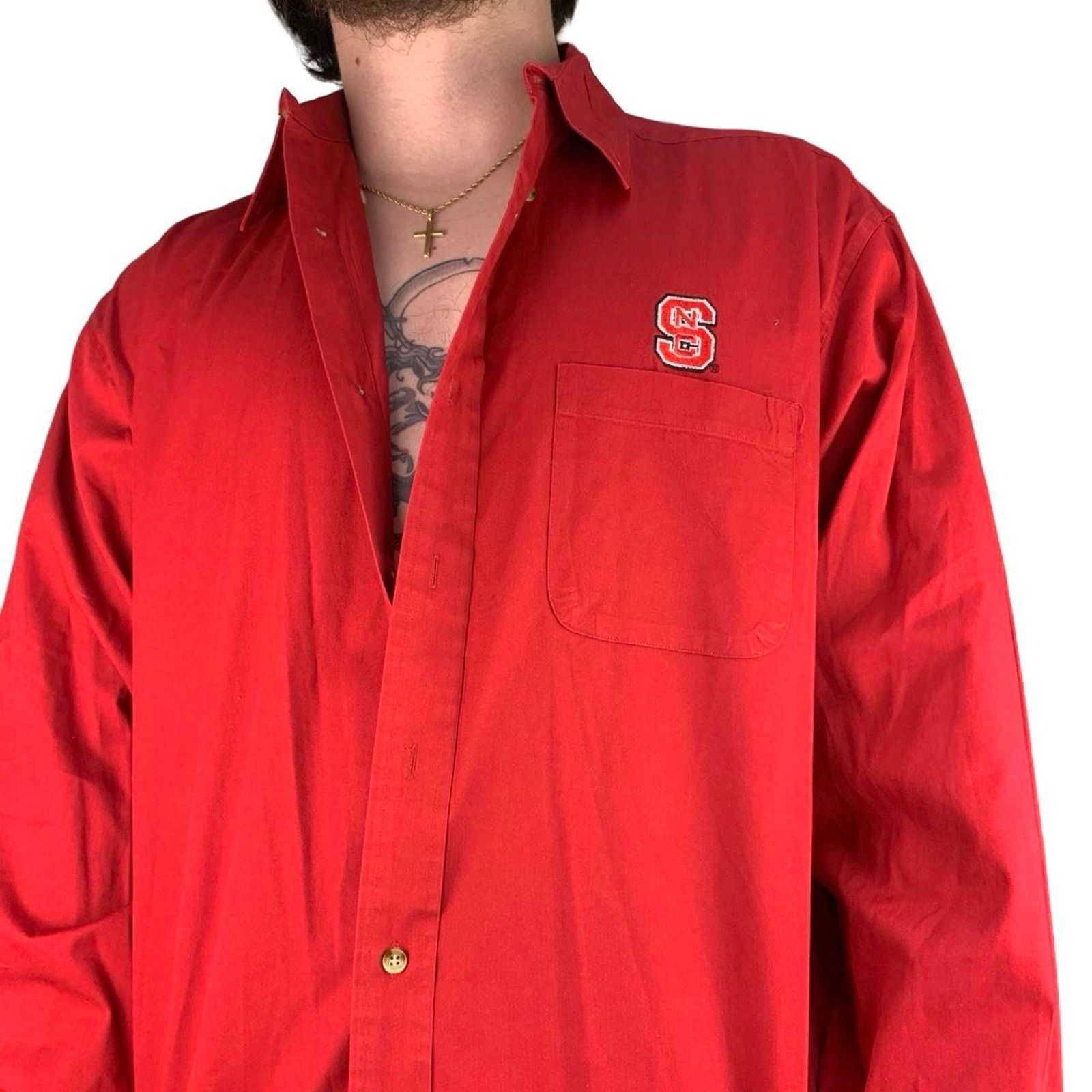 Vintage Vintage 90s NC State Embroidered Button Up Shirt Size US L / EU 52-54 / 3 - 1 Thumbnail