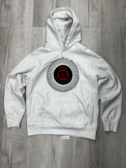 Supreme Supreme Chenille Appliqué Hooded Sweatshirt White Size M