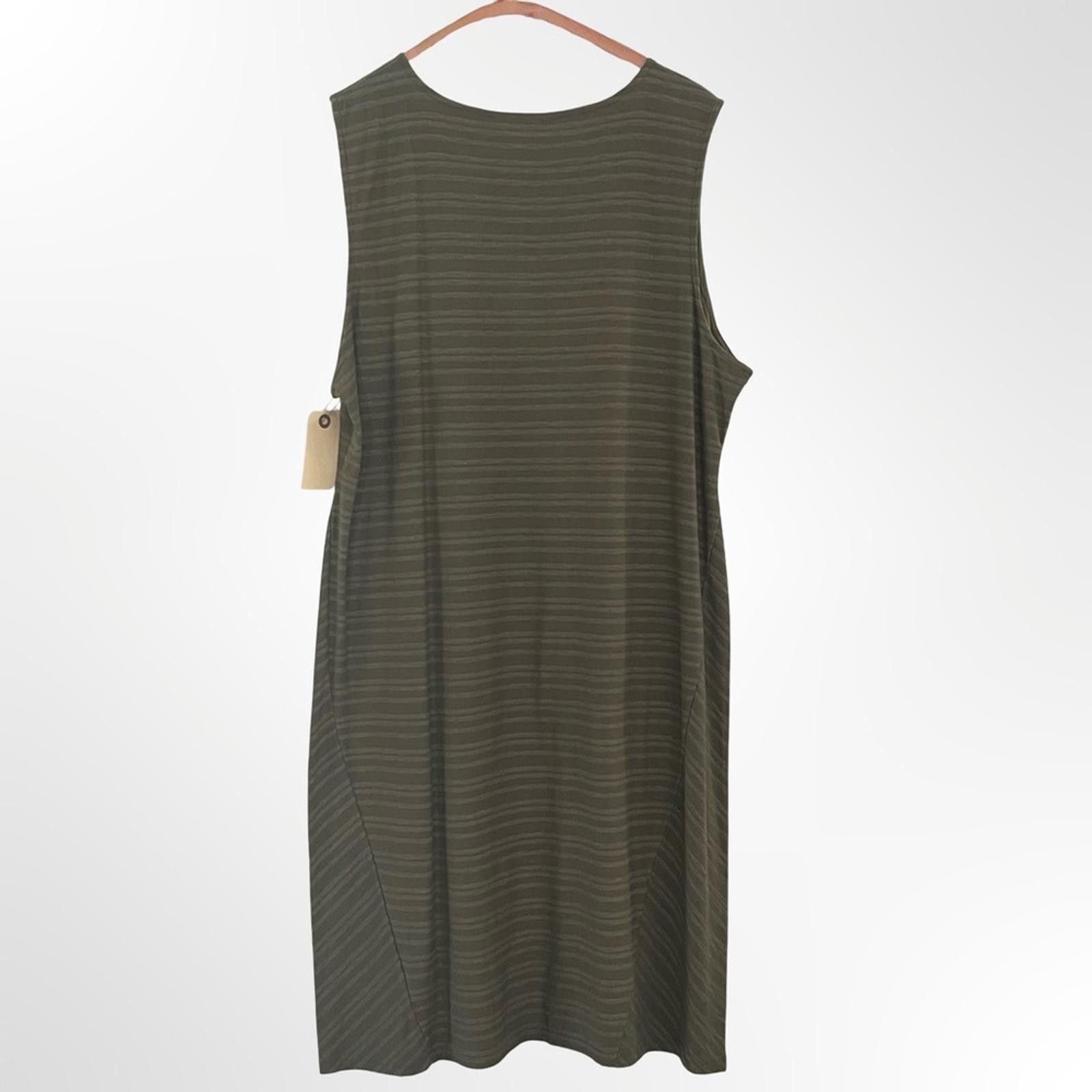 Other Liz Claiborne Olive Green Knit Top with V-Neck Size XL / US 12-14 / IT 48-50 - 3 Thumbnail